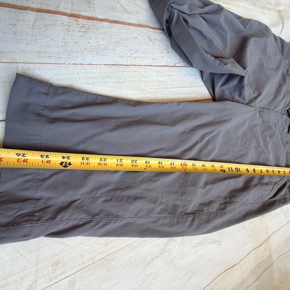 Columbia | Anytime‎ Outdoor Capri Pants | Women’s Size 14 | Gray - Picture 10 of 11